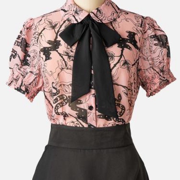 Hell Bunny Fiona Mystic Blouse - Picture 5 of 13